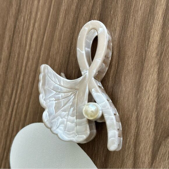 Ginkgo hair clips Q264 main image 4